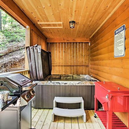 Gatlinburg Cabin With Hot Tub 5 Mi To Downtown Extérieur photo