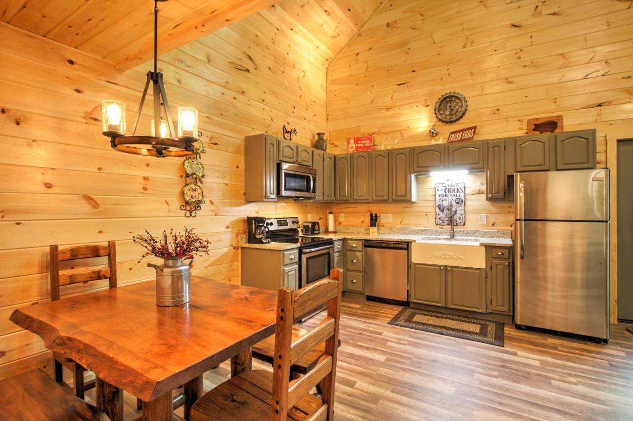 Gatlinburg Cabin With Hot Tub 5 Mi To Downtown Extérieur photo