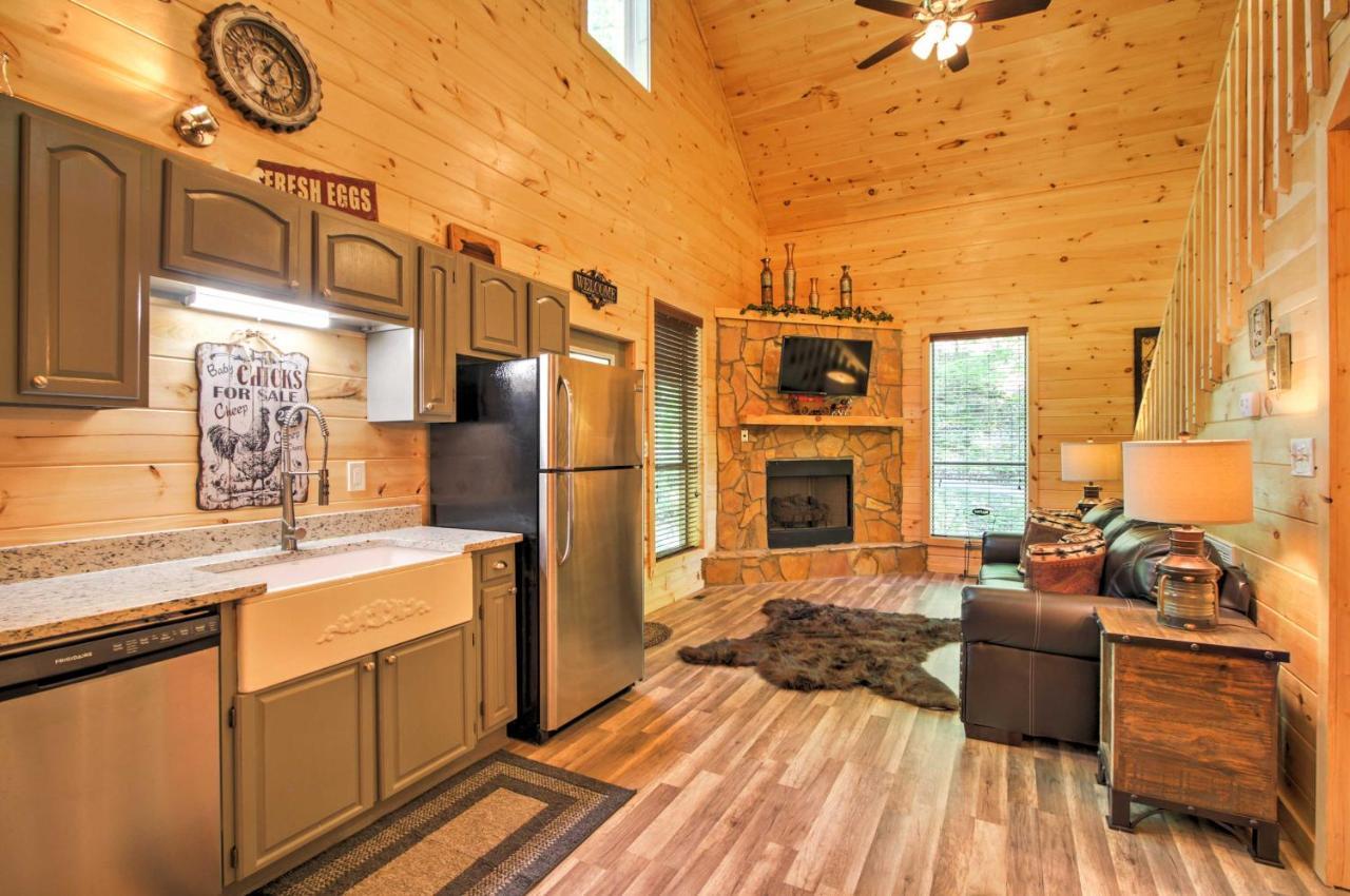 Gatlinburg Cabin With Hot Tub 5 Mi To Downtown Extérieur photo