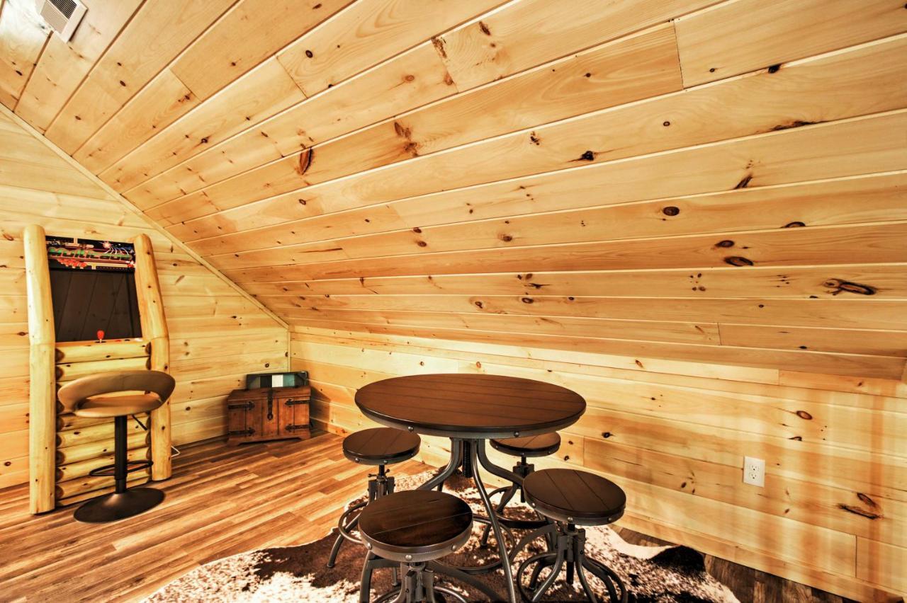 Gatlinburg Cabin With Hot Tub 5 Mi To Downtown Extérieur photo