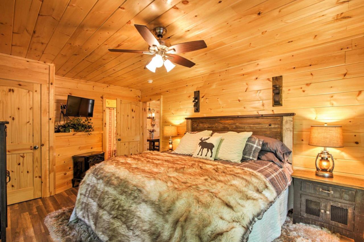Gatlinburg Cabin With Hot Tub 5 Mi To Downtown Extérieur photo